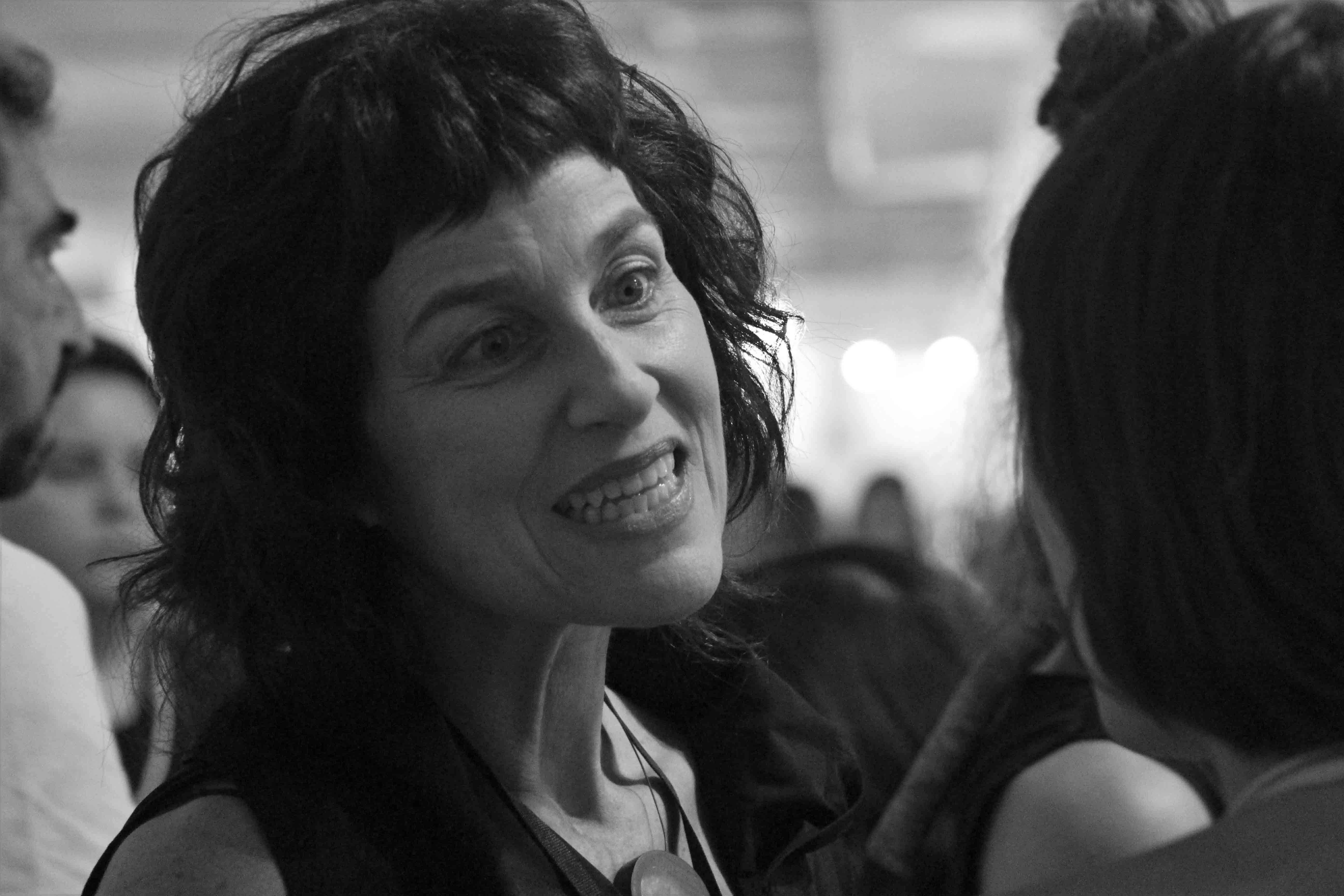Simone Mattar apresenta sua gastroperformance 35 Fragmentos na a SP-ARTE/ 2016 Simone Mattar apresenta sua gastroperformance 35 Fragmentos na a SP-ARTE/ 2016